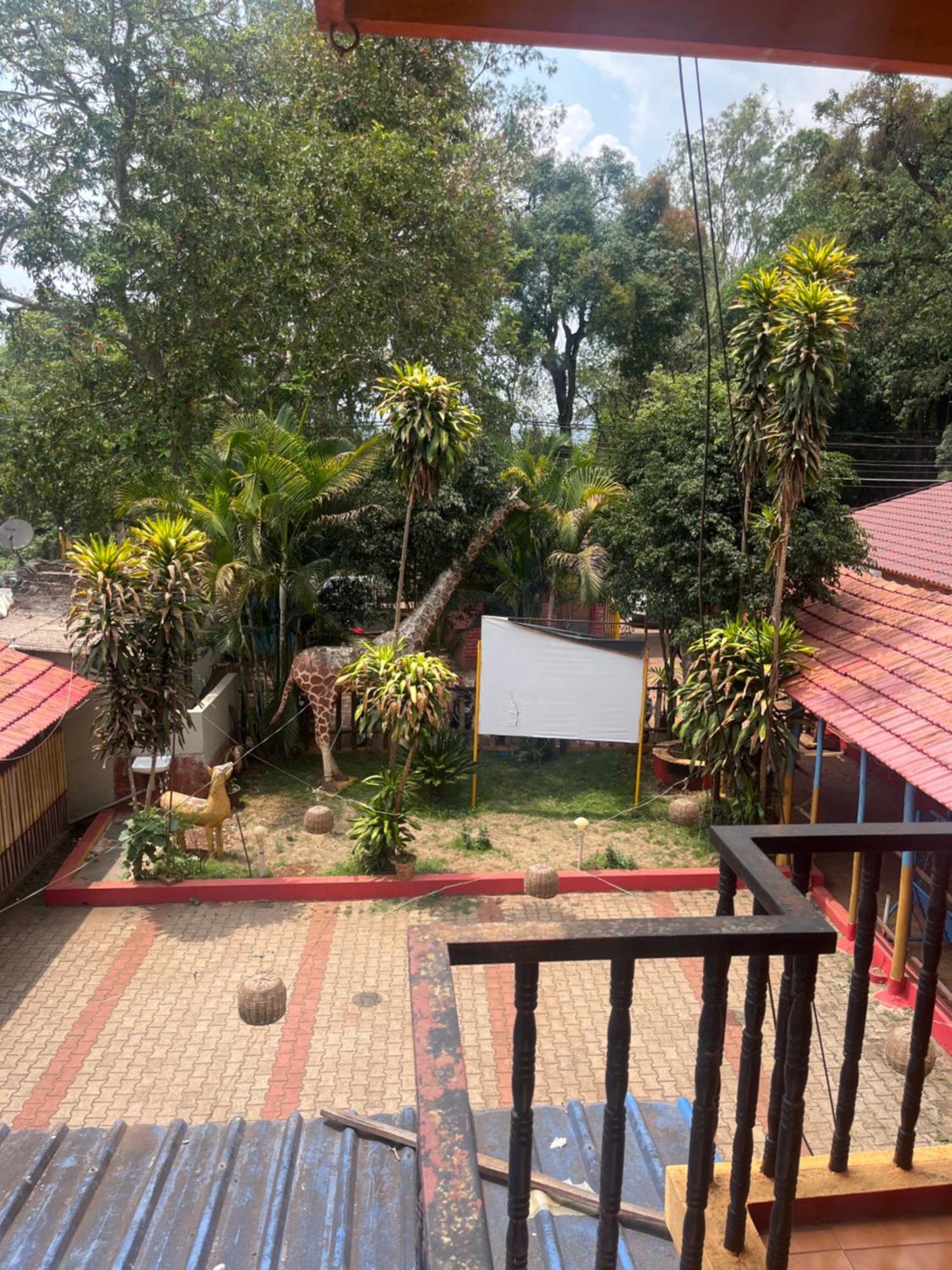 Hotel Madhura Belgaum Eksteriør bilde